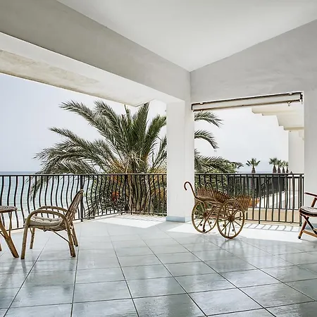 Seafront Terrace In Donnalucata By Wonderful Italy * Scicli
